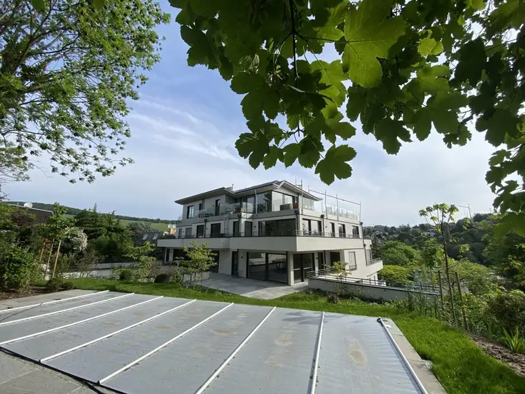 Luxuriöser Erstbezug: 4 Zimmer Terrassenwohnung in 1190 Wien mit fantastischem Blick über die Stadt und die Weinberge