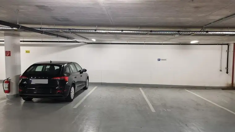 Zentraler Tiefgaragenstellplatz