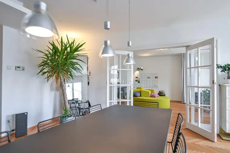 Dachgeschoßwohnung im Zentrum