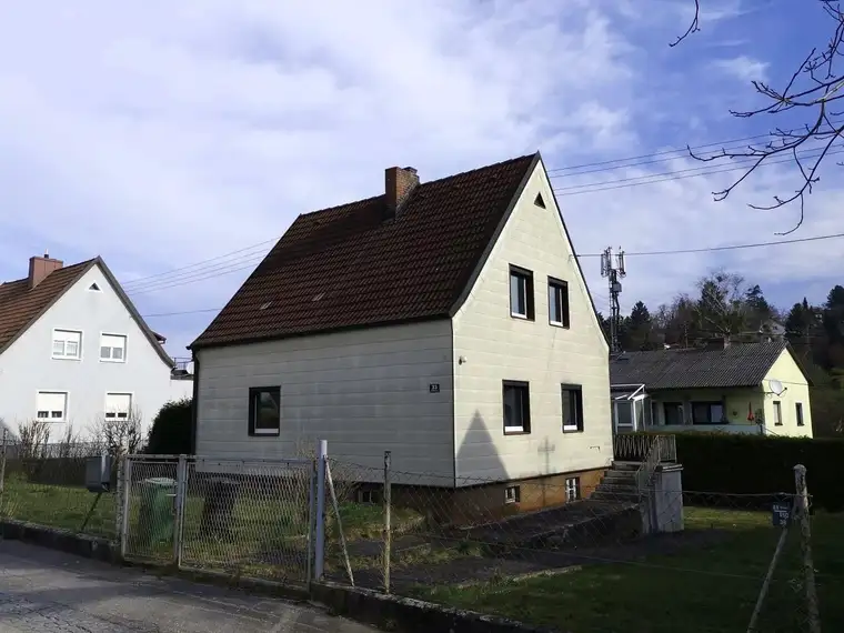 Exklusives Bauprojekt: Sonniges Grundstück mit Altbestand in Leonding – Ihre Chance auf individuelles Wohnen!