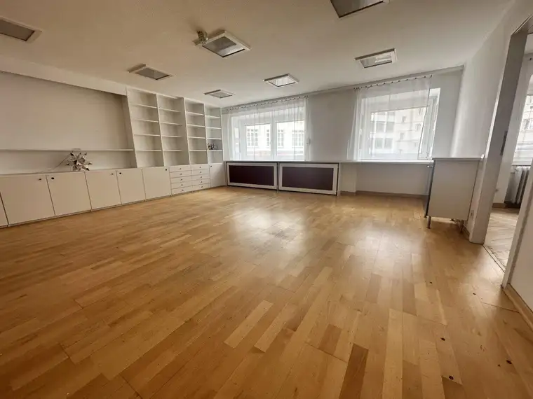 Top Lage: Büro nahe Schwedenplatz