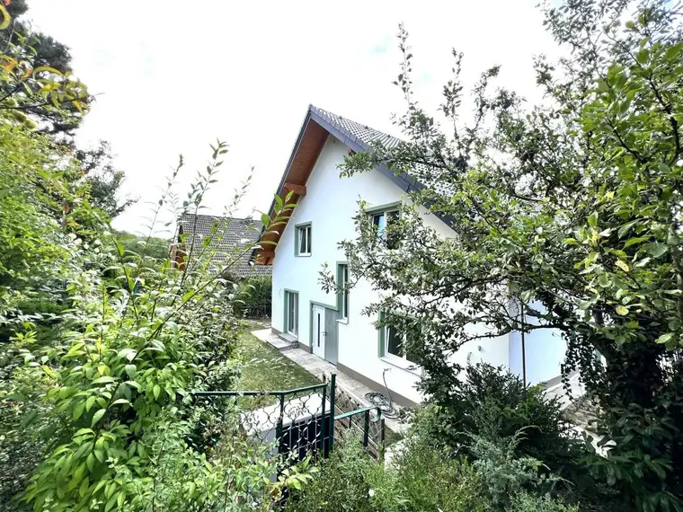 Neues, geräumiges Einfamilienhaus mit Garten in ruhiger Wohnsiedlung nahe Mistelbach (!) 2-Generation-Wohnhauseignung (!)
