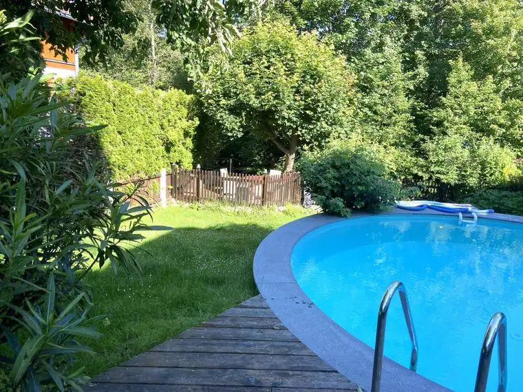 (!) Familienhit mit Charme - gut geschnittene Doppelhaushälfte mit Garten &amp; Pool in Gaaden (!)