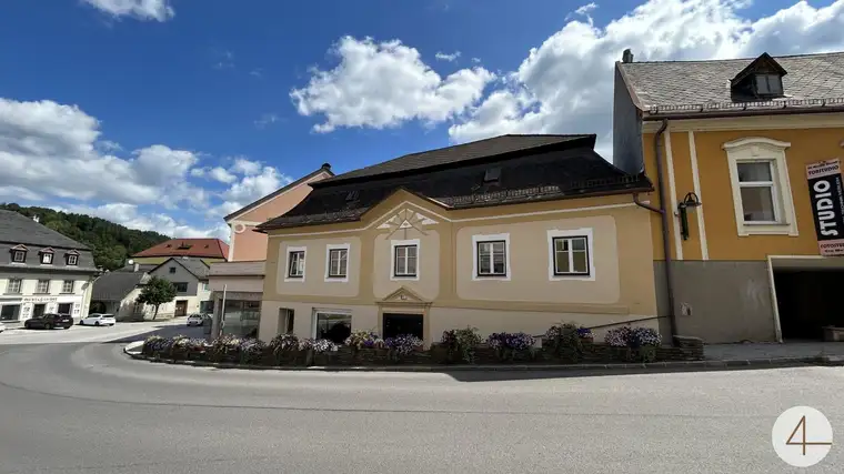 Klein aber Fein ! Zinshaus mit 4 Wohneinheiten in Niederösterreich