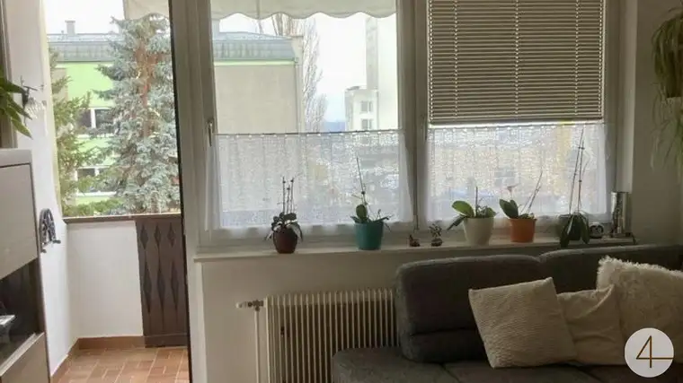 Wohnung im 1.Stock mit sonniger Loggia