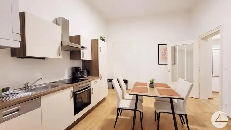 Carla Allram, 4immobilien GmbH