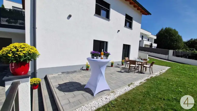 Genieße Abende bei Kerzenschein im Garten, 141m2 Nutzfläche + Doppelgarage
