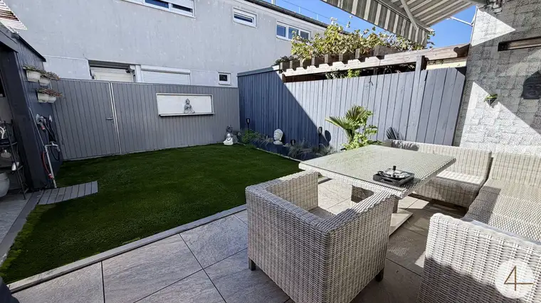 4 Zimmer Reihenhaus - 7 Min zur U2 - ruhiger sonniger Garten - Klimaanlage - Garagenstellplatz
