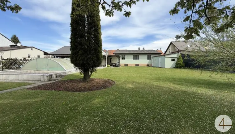 Gepflegtes Einfamilienhaus mit großem 939m2 Grundstück in Groß Enzersdorf !