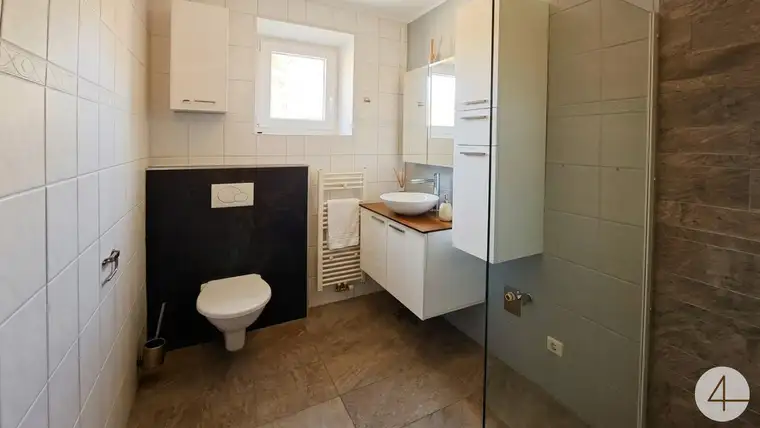 Modernisierte 3 Zimmer Wohnung