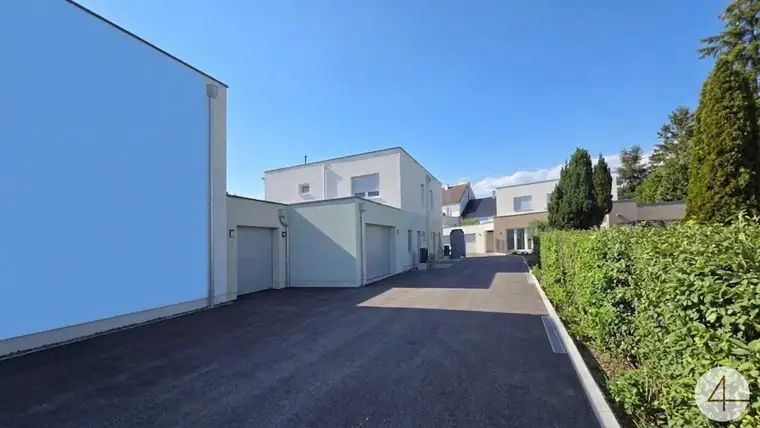 136 m2 Nutzfläche + Garage 49 m2