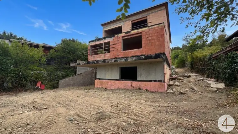 Stadtvilla mit parkartigen Garten - 1953m² Grundstücksfläche - direkt am Bisamberg - privat Zugang zum Wald - Grünblick - Ruhelage