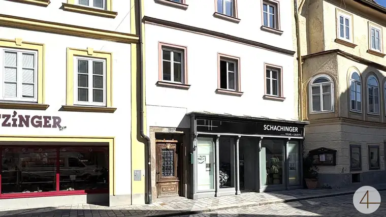 CHARMANTES Geschäftslokal in der Altstadt von Waidhofen! Fernwärme! Provisionsfrei! Vielseitig nutzbar!