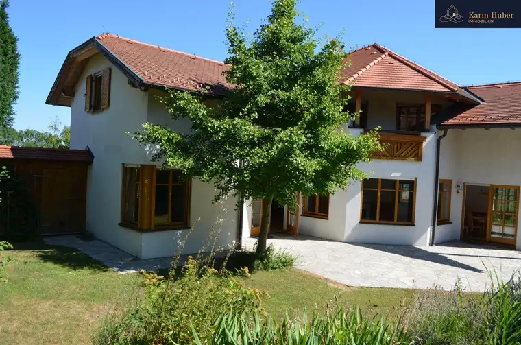 Sonniges Einfamilienhaus mit Garten