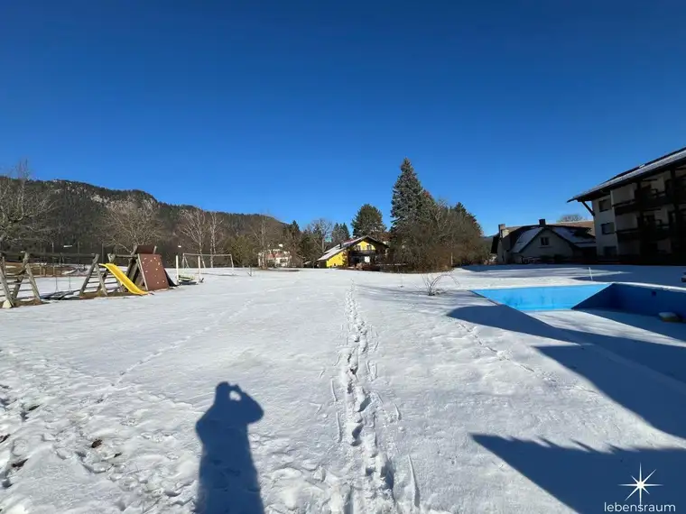 Baugrundstück in absoluter Ruhe-, Aussichts- und Sonnenlage