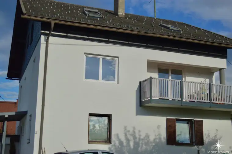 Helle 3-Zi-Mietwohnung mit Südbalkon &amp; Stellplatz in St. Magdalen.