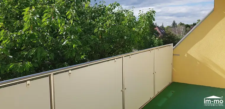 WIENNÄHE! SCS-VÖSENDORF-LAXENBURGNÄHE! TOPZUSTAND! RENOVIERTE 91 M2 3 ZIMMER-LOGGIAHAUPTMIETE IN WUNDERSCHÖNER GRÜNRUHELAGE!