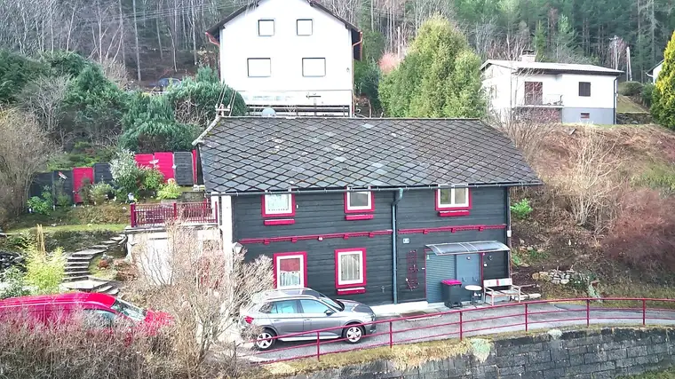 EINFAMILIENHAUS IM IDYLLISCHEN MARIA SCHUTZ BEI GLOGGNITZ