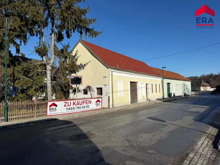 Charmantes Weinviertler Bauernhaus mit handbemalten Fliesen in Ottenthal