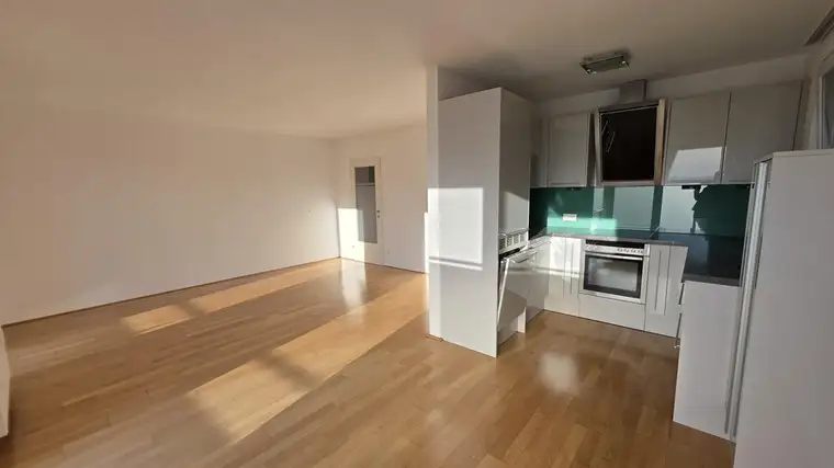 "Am Sonnenhang"- Moderne 3-Zimmer-Wohnung in Anthering mit zwei großzügigen Tiefgaragenplätze