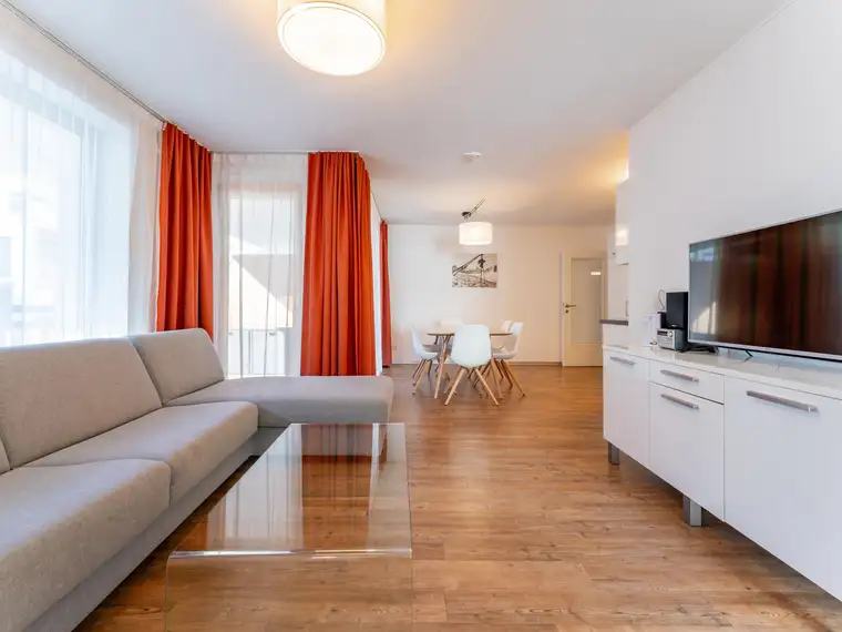 Alpine Comfort – Stilvolles Wohnen mit Pistenblick