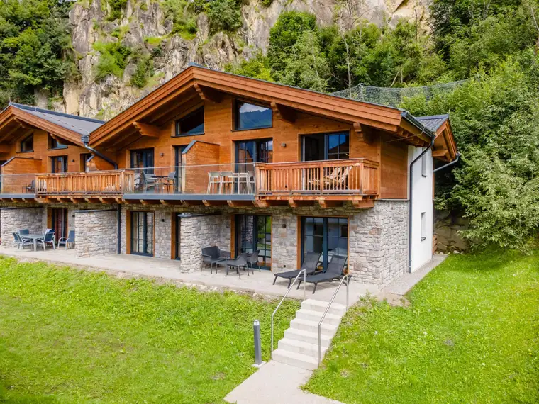 Ihr Chalettraum in den Alpen – Komfort, Natur &amp; Rendite vereint