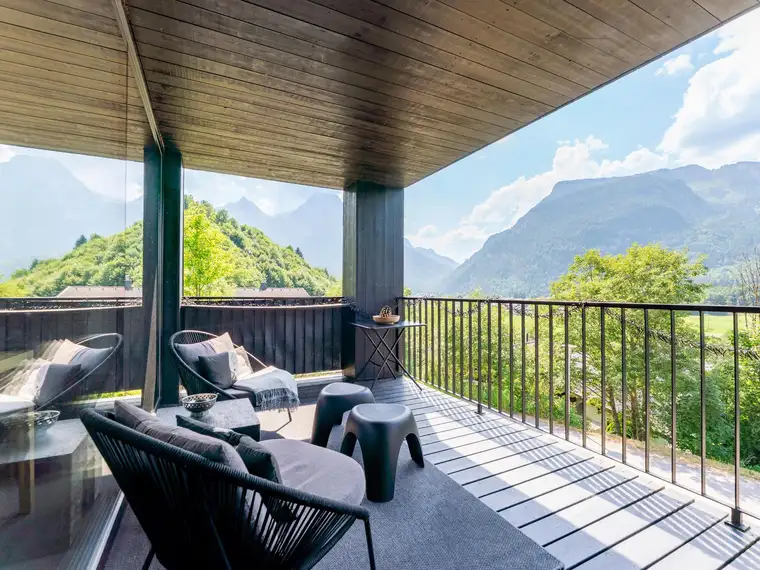 Modernes Architektenhaus inmitten alpiner Bilderbuchkulisse