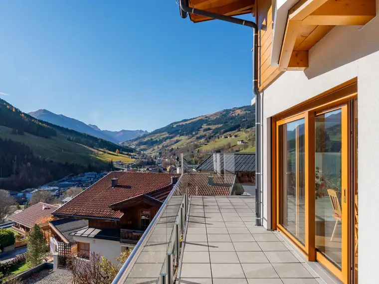 Stilvolles Landhaus mit Panoramablick und Ski in/Ski out