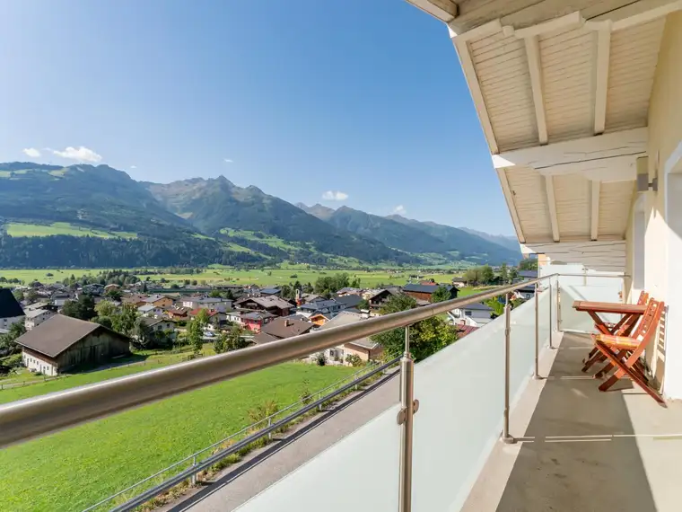 Generalsanierte Dachgeschosswohnung mit Panoramablick