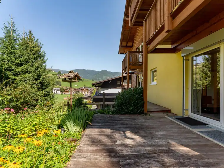 Alpiner Zweitwohnsitz mit Wellnessbereich &amp; Bergblick