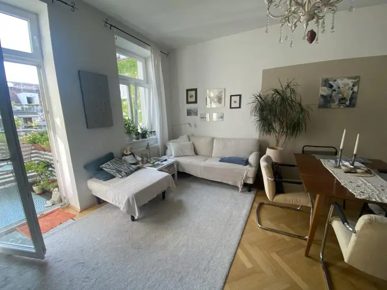 Irene Lindenberger, Lind Immobilien