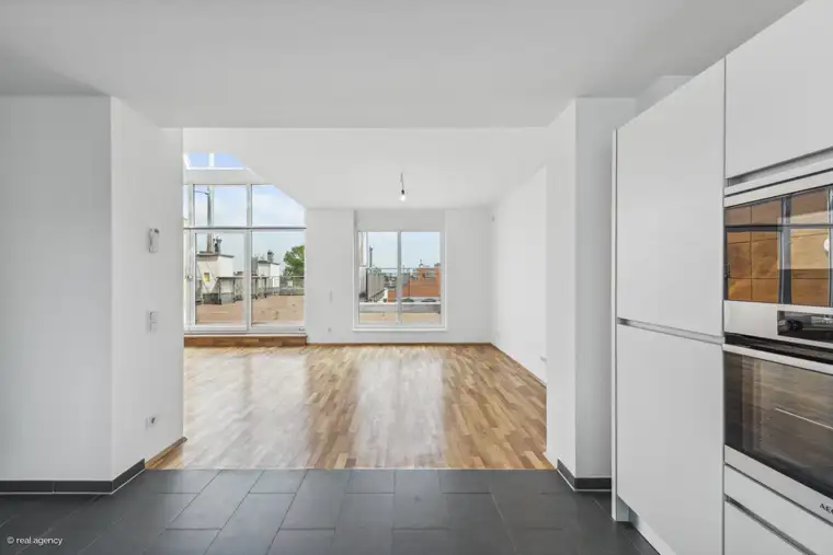 Provisionsfrei für den Mieter! Exklusives DG-Büro mit Terrasse, Wintergarten &amp; Wellness – Nähe Hohe Warte