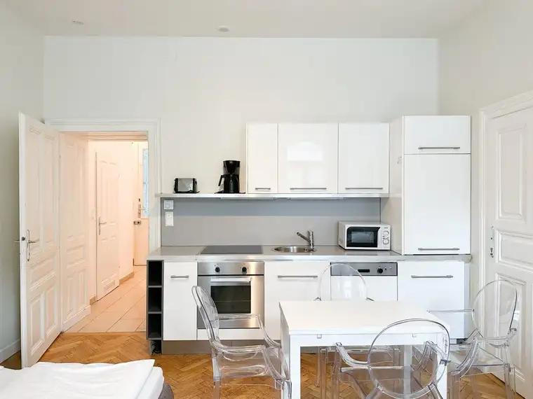 Moderne 3-Zimmer-Wohnung mit zwei separaten Eingängen!