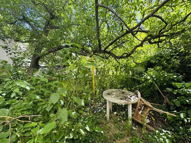 1-Zimmerwohnung mit eigenem Garten im ruhigen Innenhof!