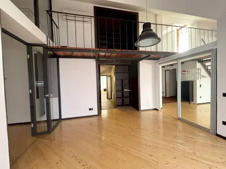 DG-Büro mit Terrasse! Klimatisiert