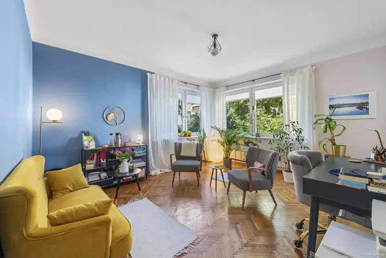 Irene Lindenberger, Lind Immobilien