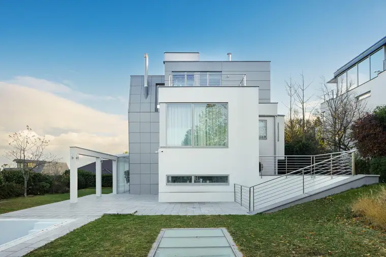 TOP ANGEBOT!!!Villa der Superlative in bester Lage in GIEßHÜBL | Traumhafter Panoramablick
