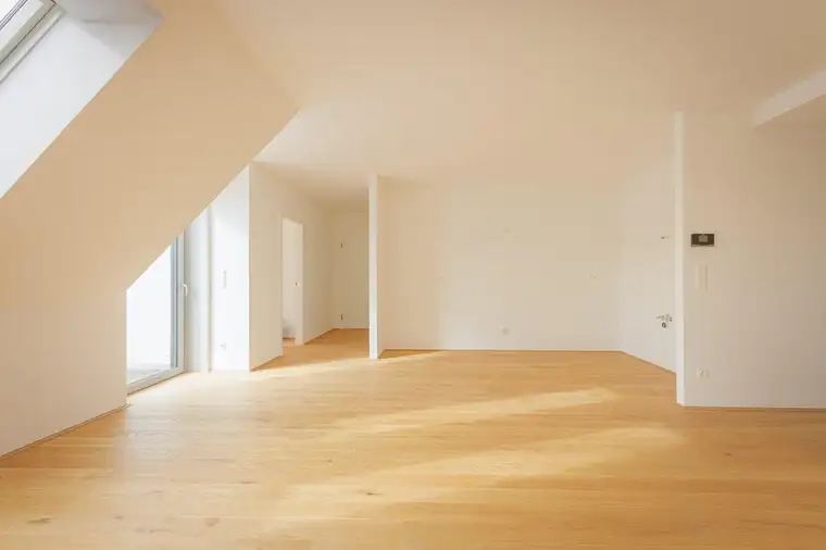 Luxus 3 Zimmer Dachgeschosswohnung mit Balkon und Terrasse für nur € 449.000!!!!!