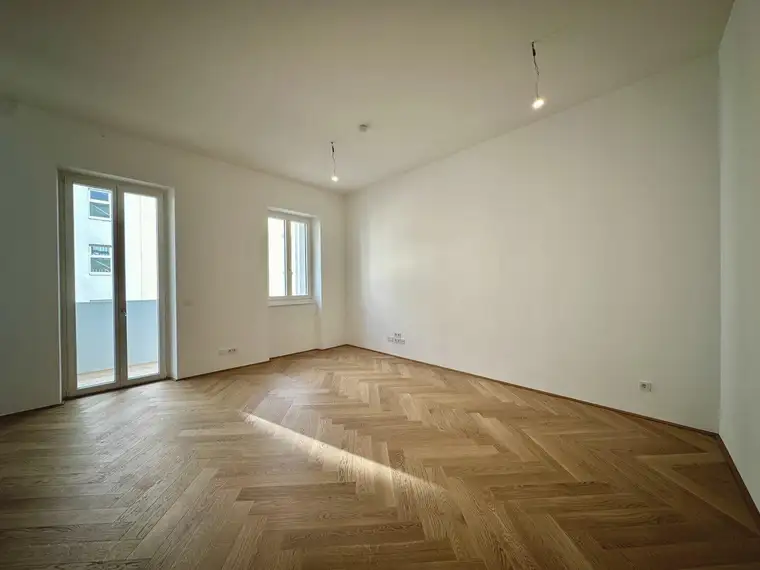 Eleganter ALTBAU-Traum mit BALKON – Frisch saniert im HERZEN des 3. Bezirks!