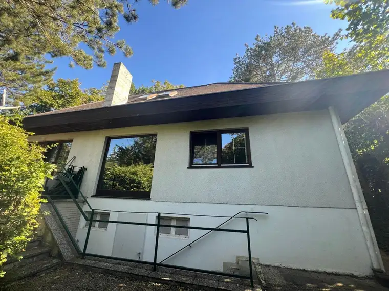 SUPER ANGEBOT!!! TOP PREIS!!! NUR 899.000 EUR!! Geräumiges Haus mit großem Grundstück in Hinterbrühl