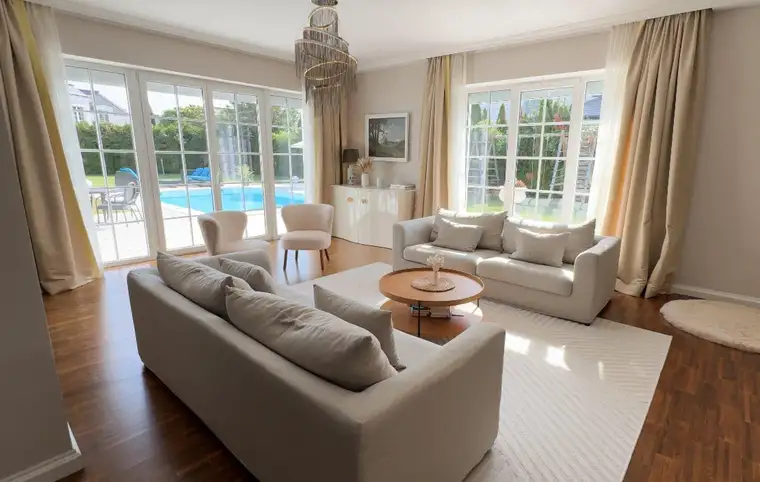 Leben im Herzen des Golfresorts Fontana! - Villa mit großem Grundstück &amp; Pool !!!