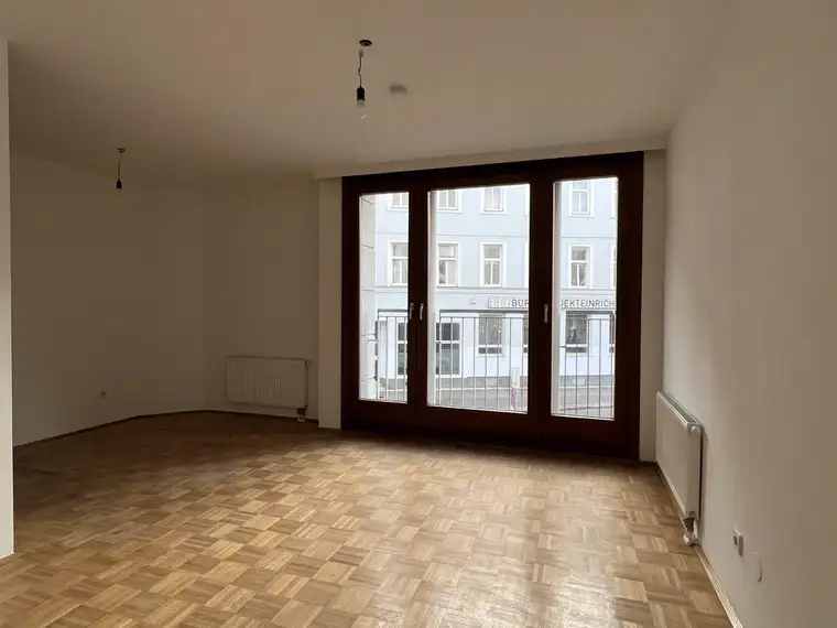 2-Zimmer-Wohnung im 5. Bezirk – Top Lage! Neu eingebaute Küche &amp; U4 Pilgramgasse nur 3 Min. entfernt!