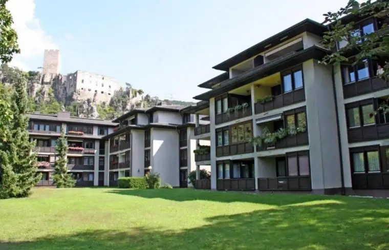Traumhafte 3-Zimmer-Wohnung in Baden: 115m² mit 2 Balkonen und Grünblick! Miete: 1.500€