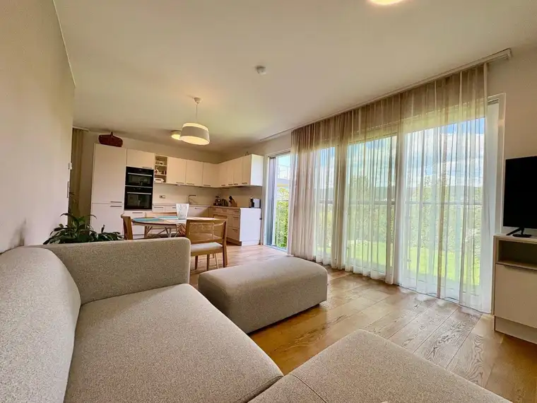 Exklusive 3-Zimmer-Gartenwohnung mit zwei Terrassen in Velden – luxuriös wohnen über dem Wörthersee!