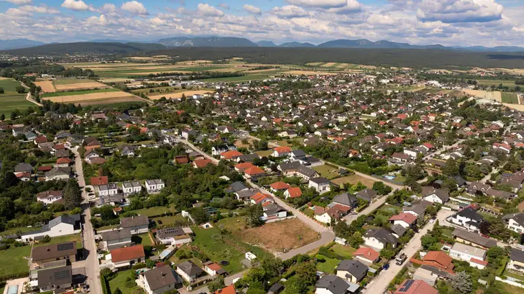 ***Traumhaftes Baugrundstück in Matzendorf!***