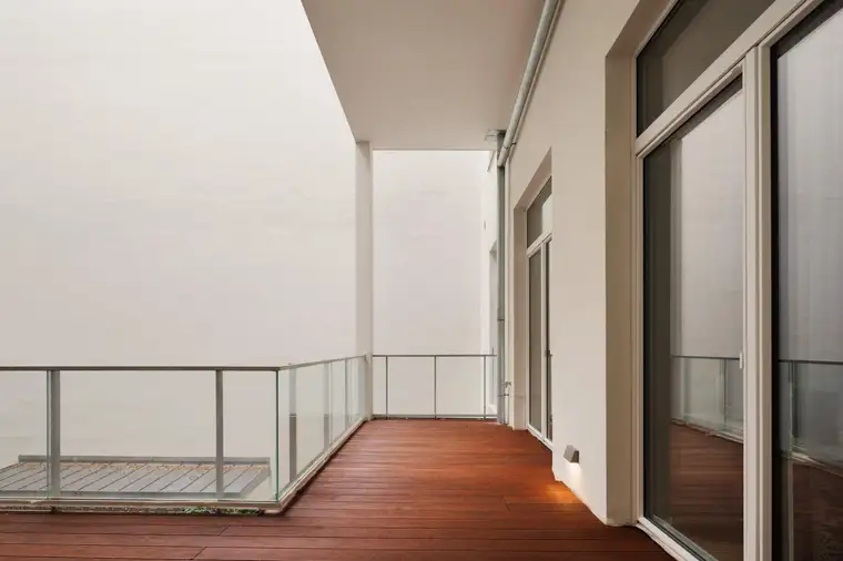 Sanierte Altbau mit Freiflächen &amp; Garage - direkt an der Grenze zum 1. Bezirk