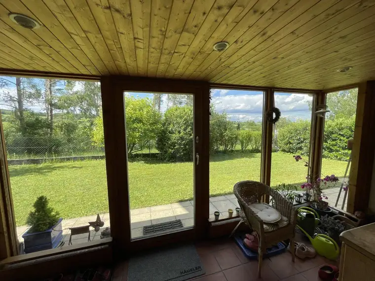 RESERVIERT!! -- CHARMANTES EINFAMILIENHAUS MIT GROSSEM GARTEN IN GRÜNRUHELAGE - FERNBLICK!