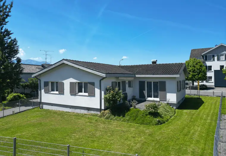 Familienidylle in Rankweil – Haus mit großem Garten und viel Potenzial