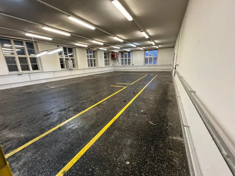 MIETE: günstige 200 m² Halle - Produktionsfläche - Lagerfläche in Kramsach