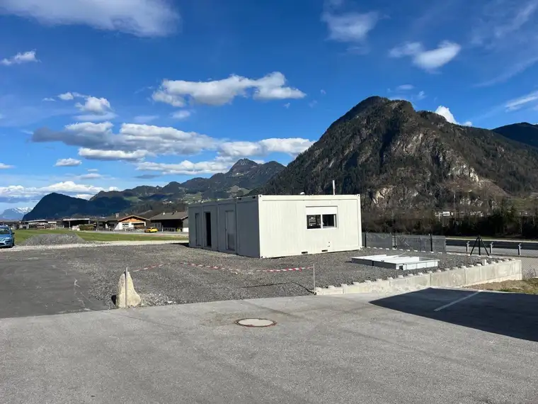 Letzte Einheit! Lager, ca 230m² - überdachte Freifläche samt Doppelcontainer mit bester Autobahnanbindung!